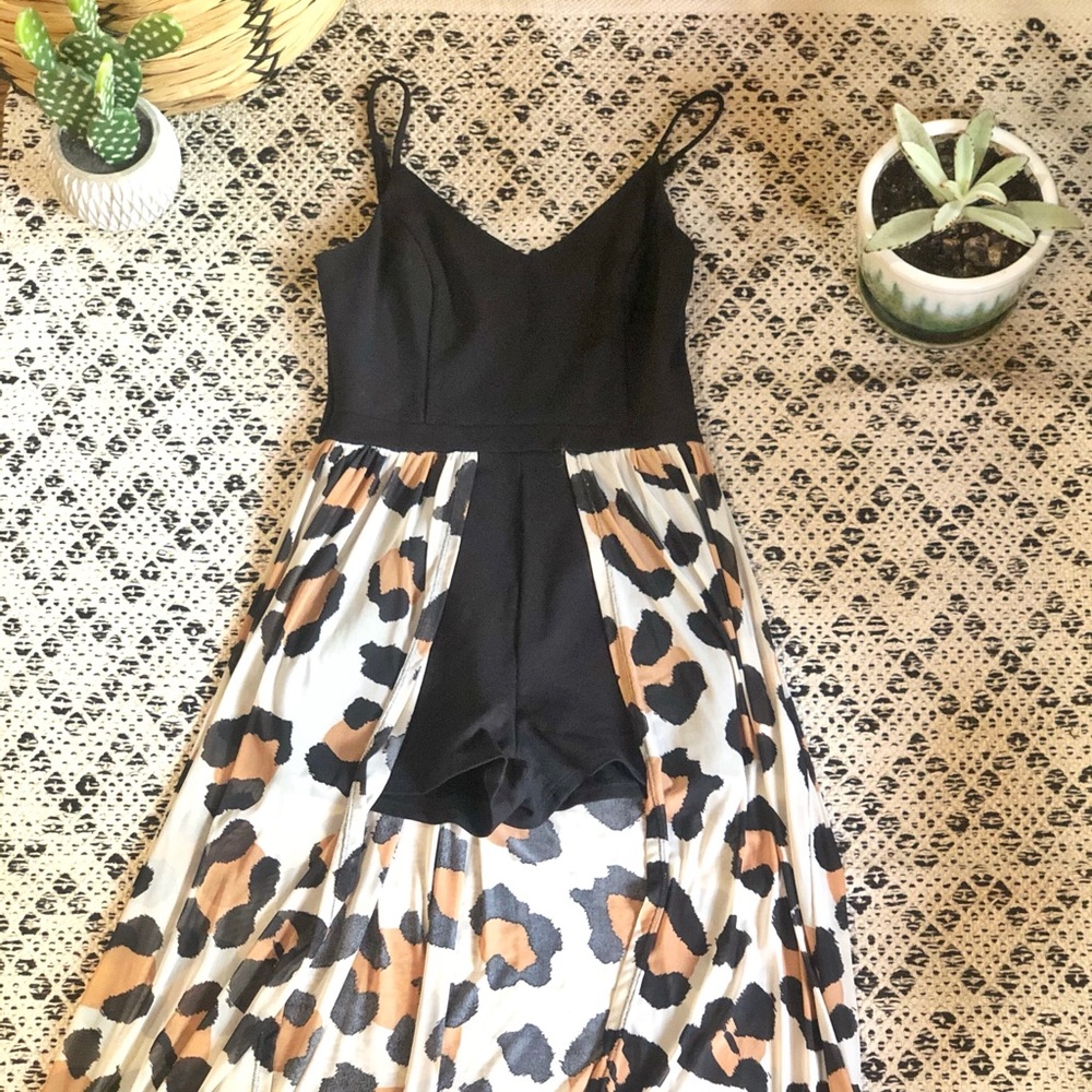 Leopard & black split front dress with shorts